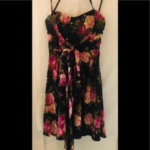 *Betsey Johnson* Rare, floral satin dress, size 8. Great condition!!